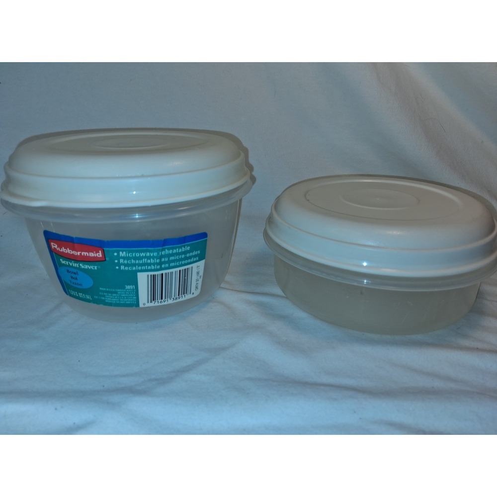 Set of 2 Rubbermaid Servin‎ Saver Food Storage Containers Clear